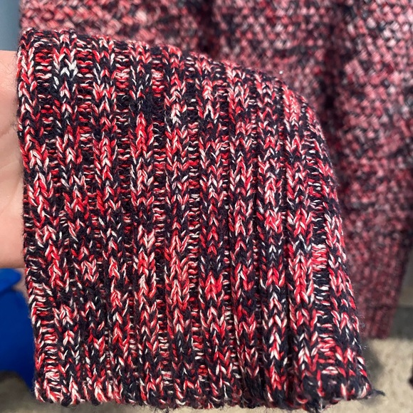 Knit Universal Thread Sweater - Picture 4 of 4